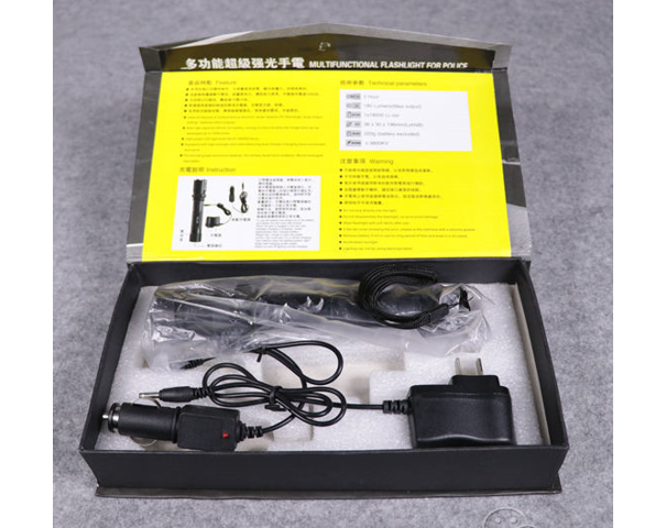 捍衛(wèi)者2000型車載電棍充電筒電擊器
